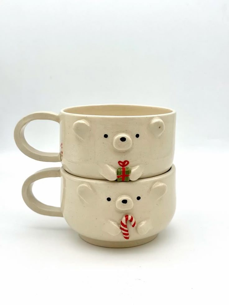 Taller Crea tu Taza Navideña de Cerámica